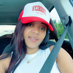 Meet your Posher, Mariette